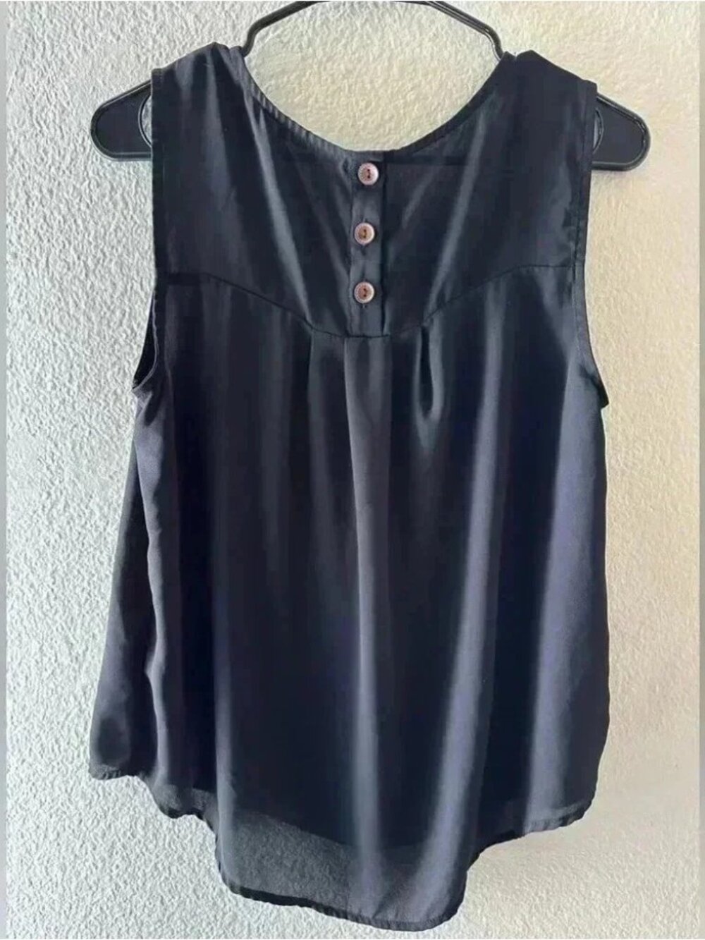 tank top - Picture 2 of 2